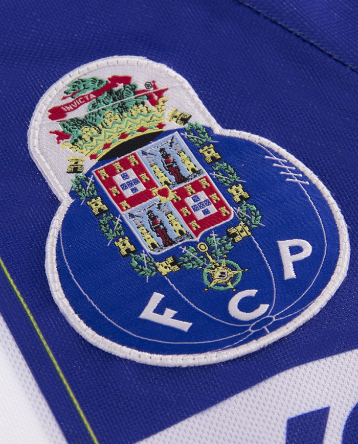 FC Porto 1998 - 99 Retro Football Shirt FC Porto 1998 - 99 Retro Football Shirt