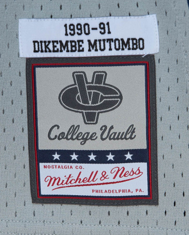 Mitchell&Ness - Swingman Dikembe Mutombo Georgetown University 1990 Jersey Mitchell&Ness - Swingman Dikembe Mutombo Georgetown University 1990 Jersey